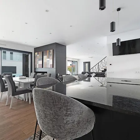 Villa Valentina Luxury With Private Pool And Air Con *